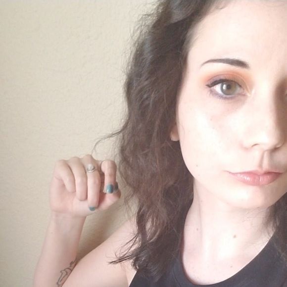 Meet your Posher, Ana - Picture 1 of 1